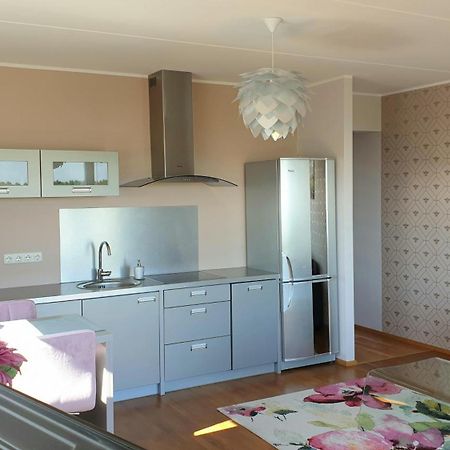 Seaview Apartment Parnu Luaran gambar